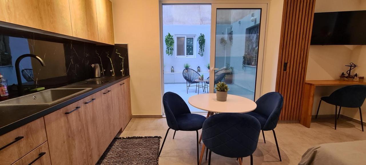 Historic Center Apartment 3 Athena Bagian luar foto